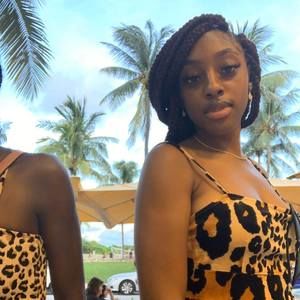 Meet your Posher, Naí